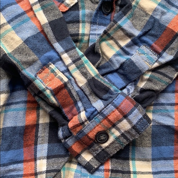 Tea brand flannel button down - Picture 3 of 4
